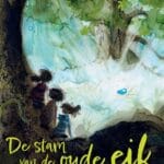 De stam van de oude eik